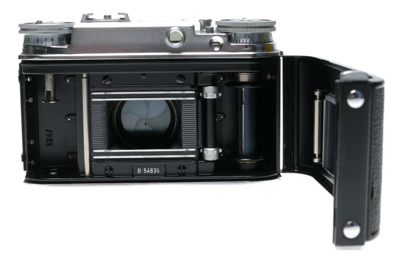 Voigtlander Prominent 124 35mm Film Camera Ultron 1:2/50