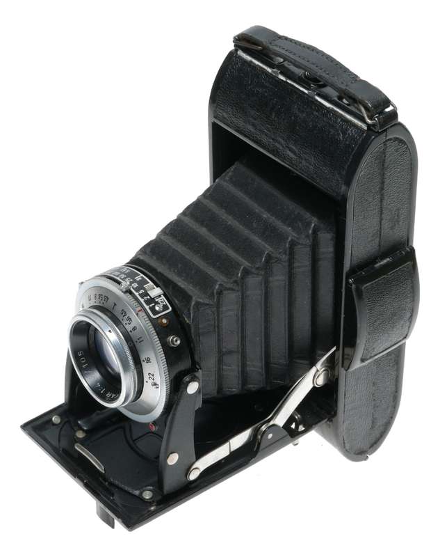 Voigtlander Bessa Dual Format Folding Camera Vaskar 4.5/105
