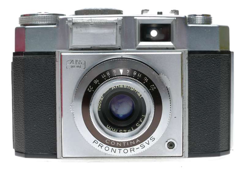 Zeiss Ikon Contina IIa 527/24 35mm Film Camera Novar 3.5/45mm