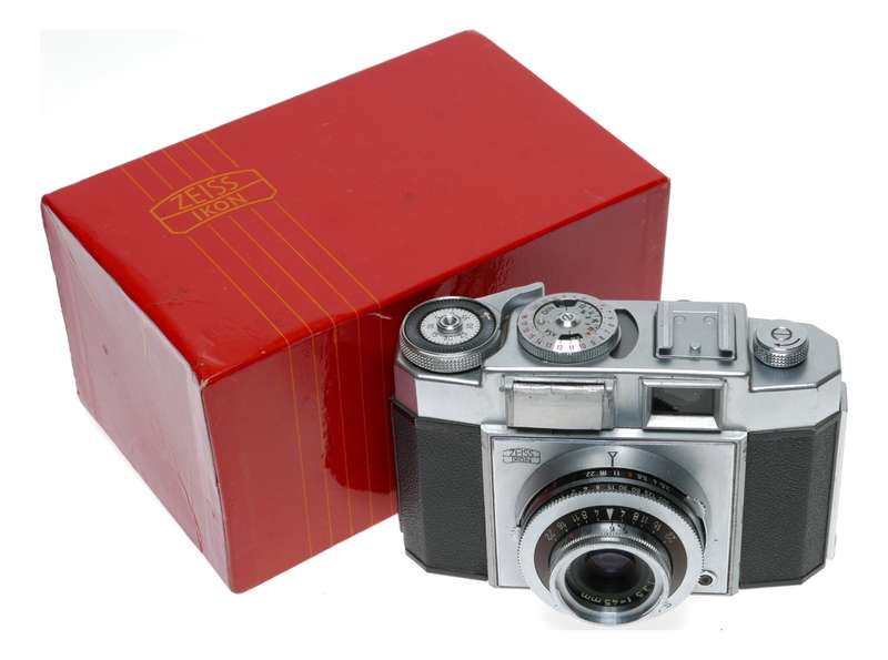 Zeiss Ikon Contina IIa 527/24 35mm Film Camera Novar 3.5/45mm