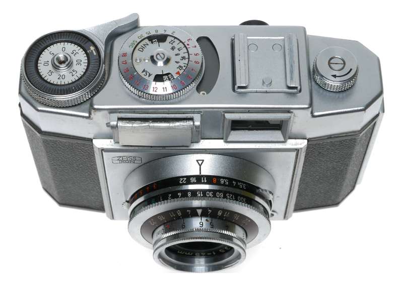 Zeiss Ikon Contina IIa 527/24 35mm Film Camera Novar 3.5/45mm
