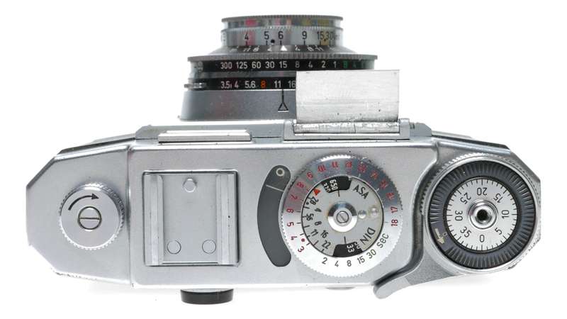Zeiss Ikon Contina IIa 527/24 35mm Film Camera Novar 3.5/45mm