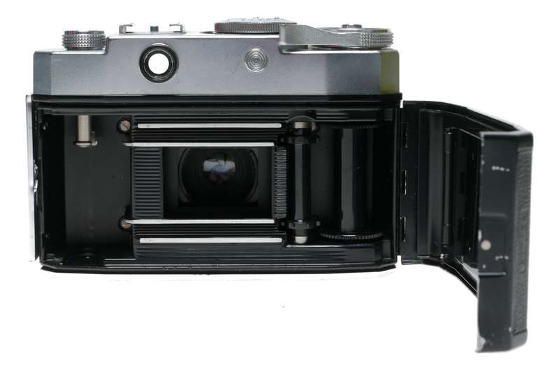 Zeiss Ikon Contina IIa 527/24 35mm Film Camera Novar 3.5/45mm