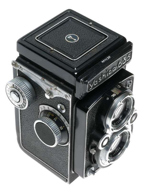 YASHICA 635 Dual Format TLR 120 35mm Film Camera Yashikor 3.5/80