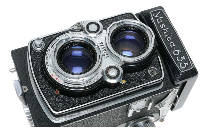 YASHICA 635 Dual Format TLR 120 35mm Film Camera Yashikor 3.5/80
