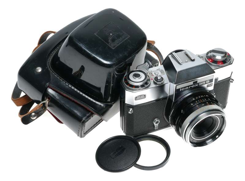 Zeiss Ikon Voigtlander Icarex 35S TM Film SLR Camera Tessar 2.8/50