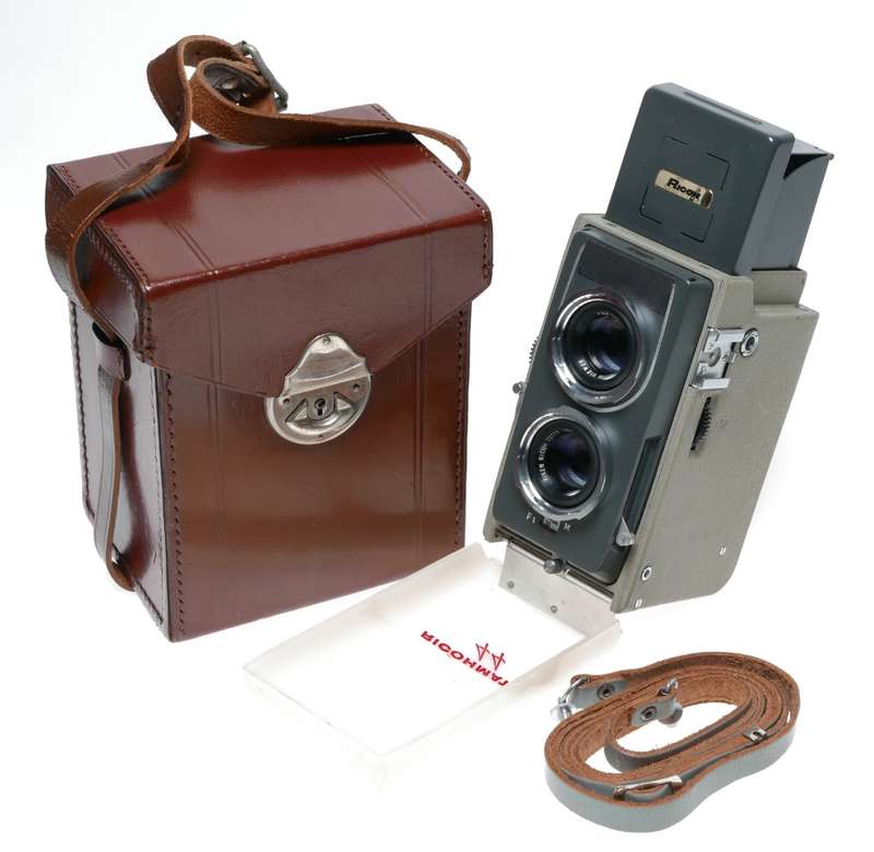 Ricohmatic 44 TLR Medium Format Film Camera Riken 1:3.5 f=6cm