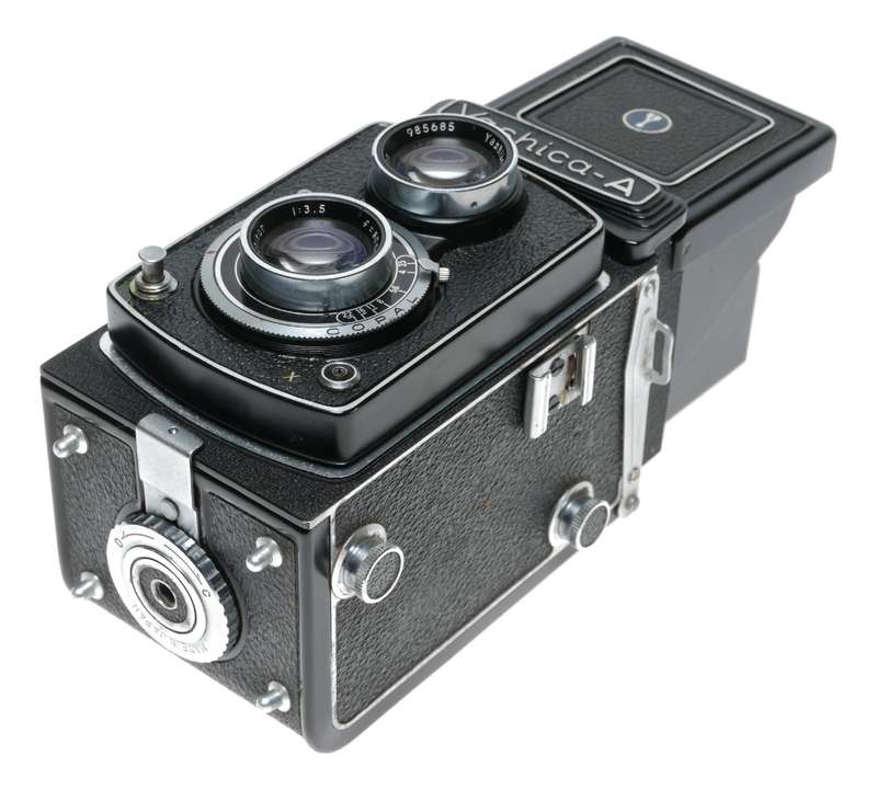 Yashica-A Medium Format TLR 120 Film Camera Yashicor 3.5/80mm