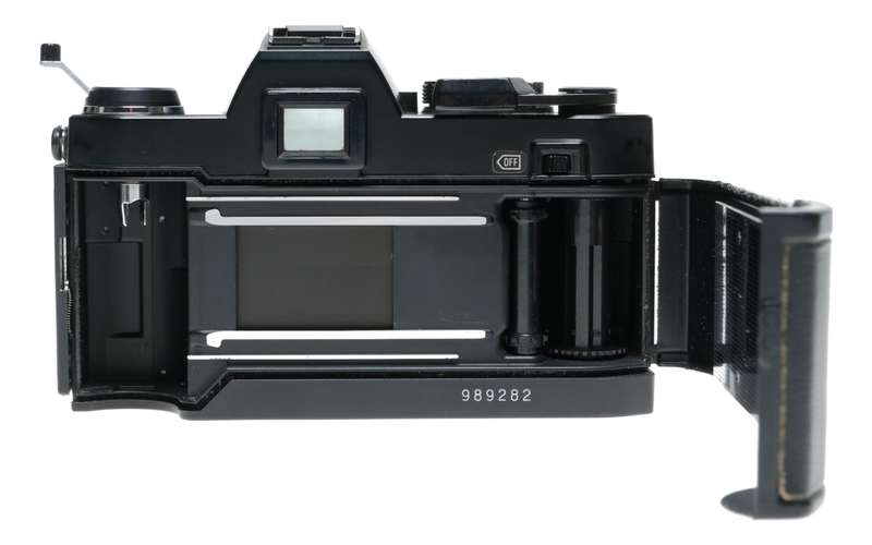 Konica Autoreflex TC 35mm Film SLR Camera Hexanon 40/1.8