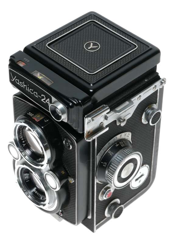 Yashica-24 TLR 220 Roll Film 6x6 Camera Tashinon 3.5/80 Excellent