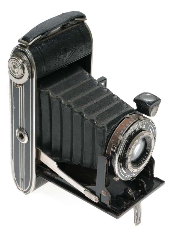 Agfa Billy Record 4.5 Folding Camera Anastigmat Apotar 1:4.5/10.5cm