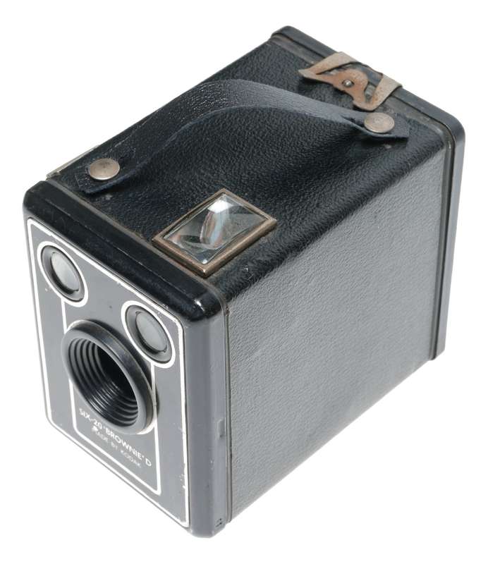 Kodak Six-20 Brownie D 620 Roll Film Box Type Camera Early Series