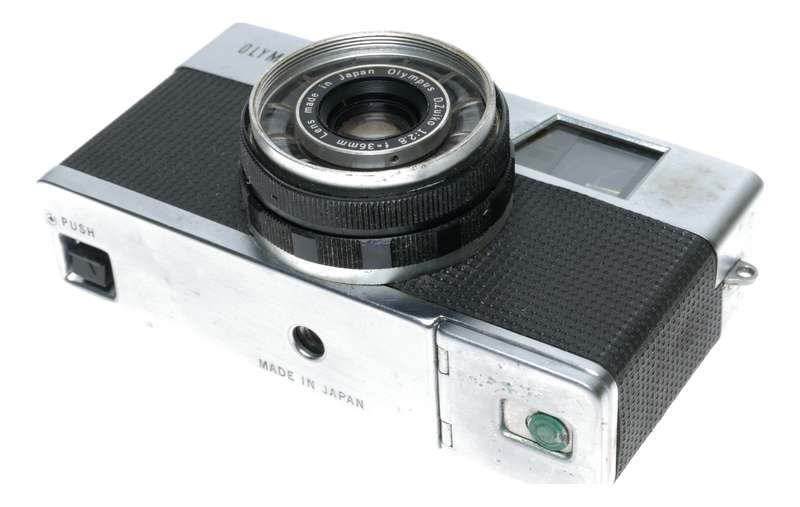 Olympus Quickmatic EEM 126 Film Camera D.Zuiko 1:2.8 f=36mm