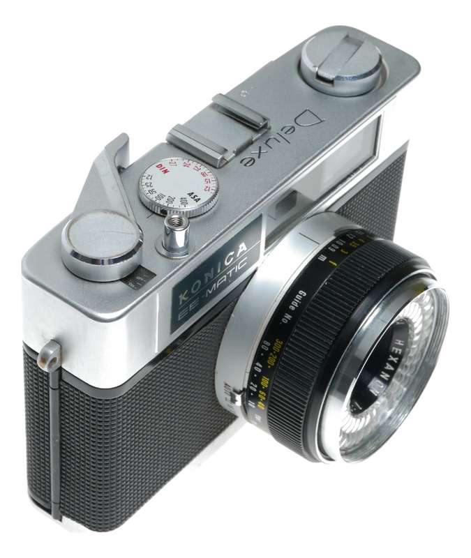 Konica EE Matic Deluxe 35mm Film RF Camera Hexanon 2.8/40