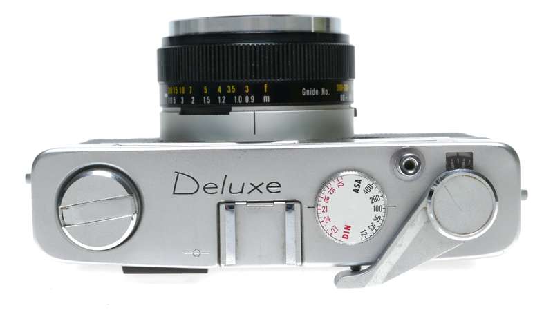 Konica EE Matic Deluxe 35mm Film RF Camera Hexanon 2.8/40