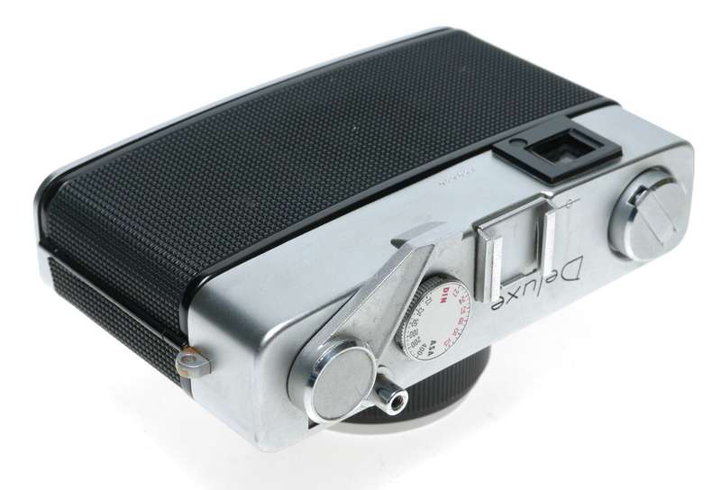 Konica EE Matic Deluxe 35mm Film RF Camera Hexanon 2.8/40