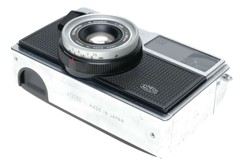 Olympus Quickmatic 600 126 Film Camera E.Zuiko 1:2.8 f=38mm