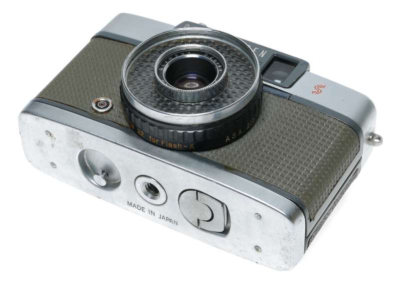 Olympus-Pen EES 35mm Film Half Frame Camera D.Zuiko 2.8/3cm