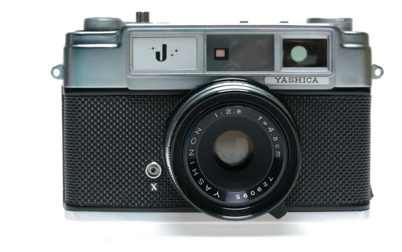 Yashica J 35mm Film Rangefinder Camera Yashinon 2.8/4.5cm