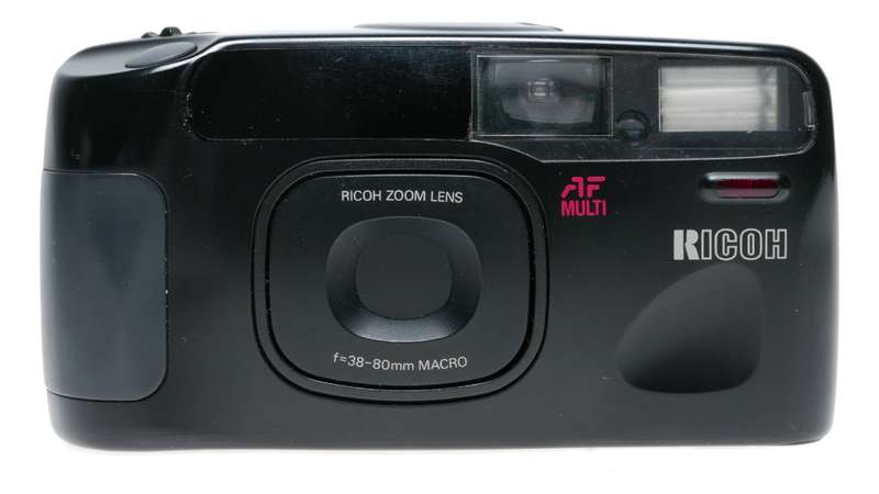 Ricoh RZ-800 Multi AF-System 35mm Film Compact Camera