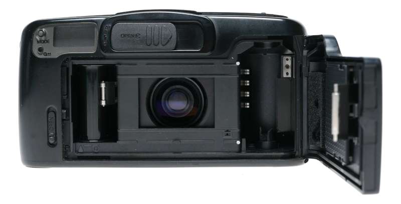 Ricoh RZ-800 Multi AF-System 35mm Film Compact Camera