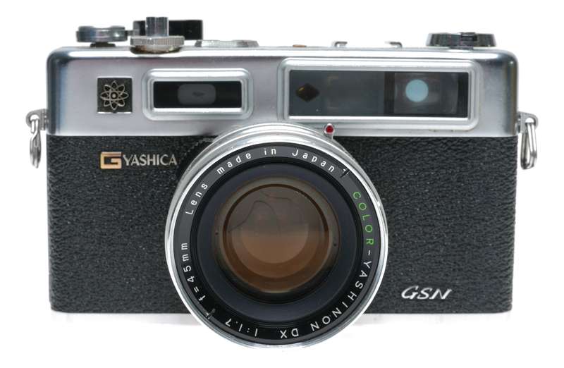 Yashica Electro 35 GSN Camera Color-Yashinon DX 1:1.7 f=45mm