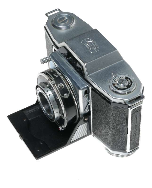 Zeiss Ikon Ikonta 35 522/24 Folding Camera Novar 1:3.5 f=4.5cm