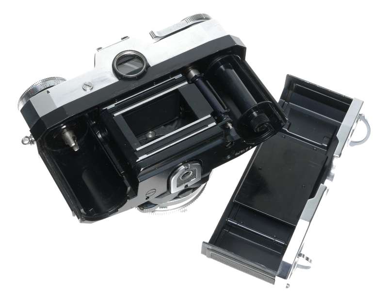 Zeiss Ikon Contaflex Super 10.1262 35mm Film SLR Camera Tessar 2.8/50