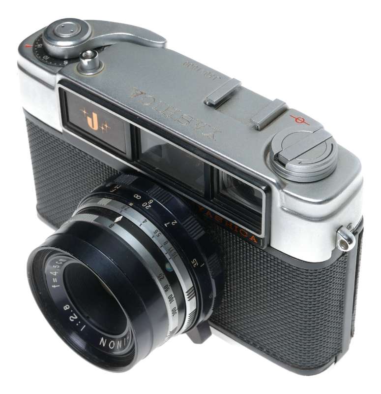 Yashica J 35mm Film Rangefinder Camera Yashinon 1:2.8 f=4.5cm Case