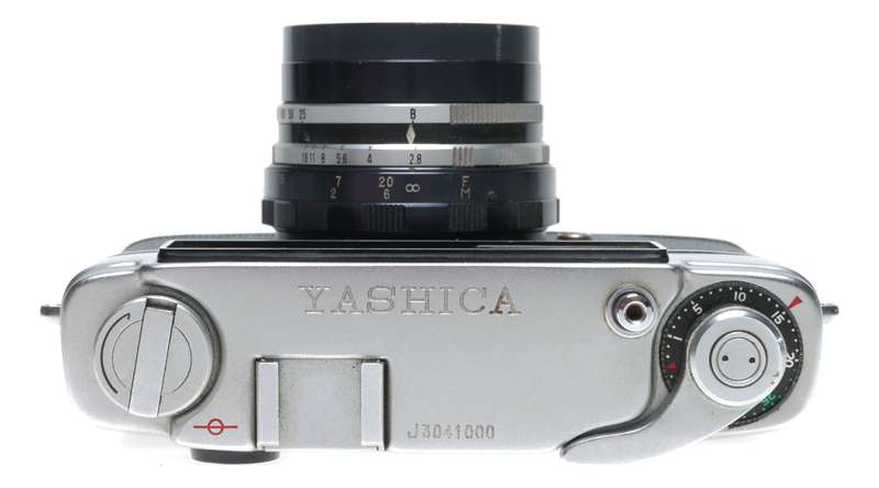 Yashica J 35mm Film Rangefinder Camera Yashinon 1:2.8 f=4.5cm Case