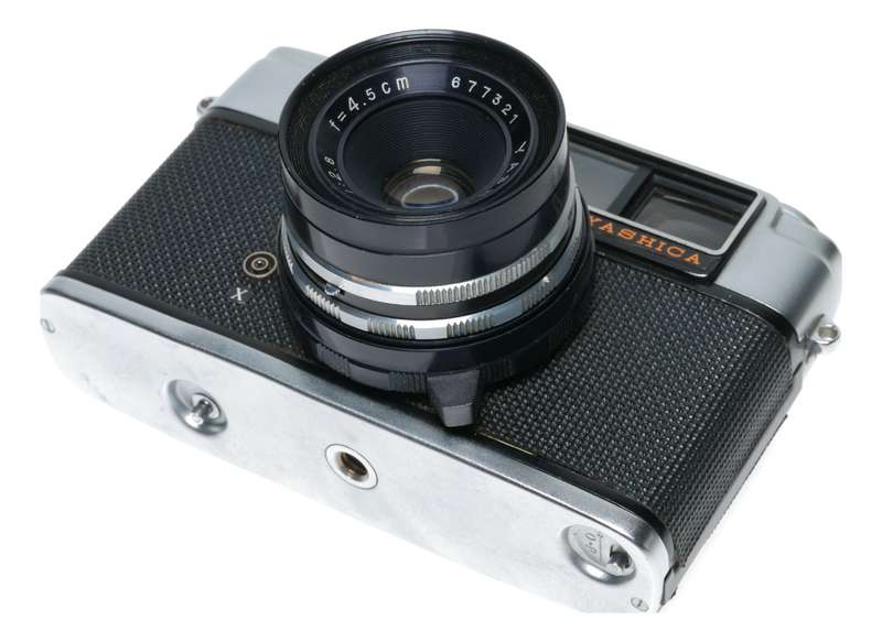 Yashica J 35mm Film Rangefinder Camera Yashinon 1:2.8 f=4.5cm Case