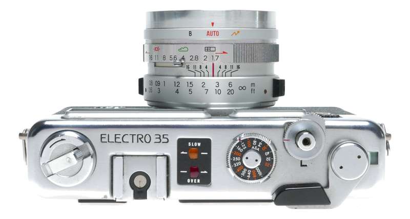 Yashica GSN Electro 35 Film RF Camera Color-Yashinon DX 1:1.7 f=45mm
