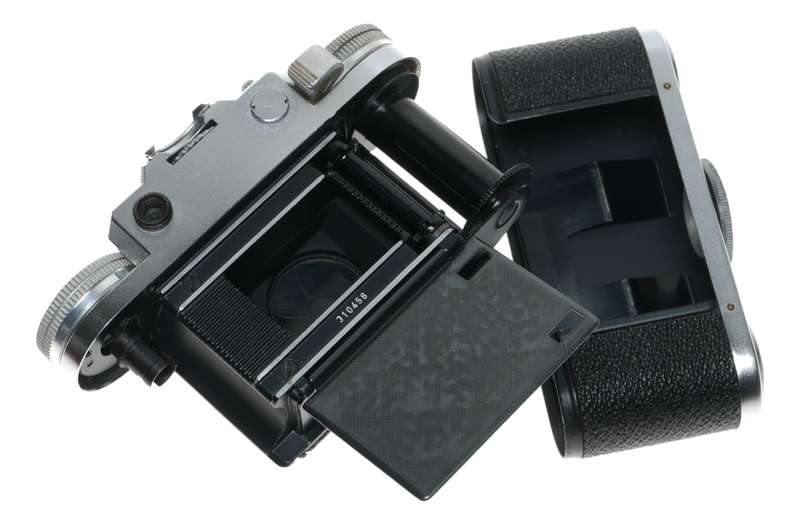 Braun Super Paxette II 35mm Film RF Camera E-Staeble-Kata 2.8/45 Case