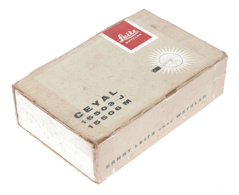 CEYAL Leitz vintage 35mm camera flash 15506 M boxed used