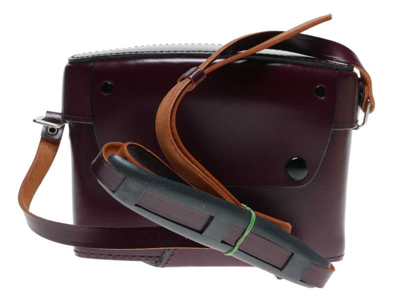 14504 Leitz burgundy Leather ever ready SL camera case MINT