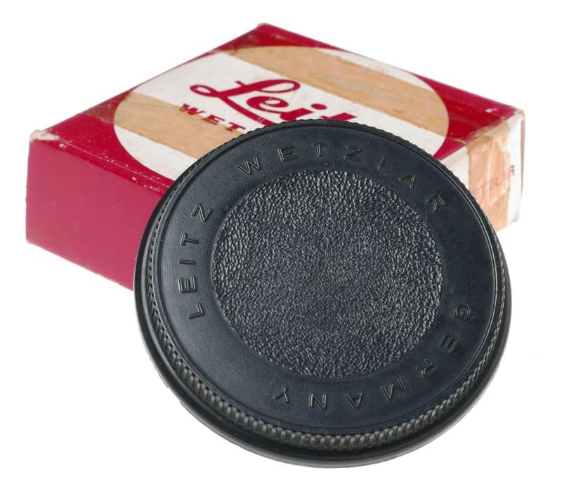 14103Q black SLR Leicaflex 35mm film camera body lens cap