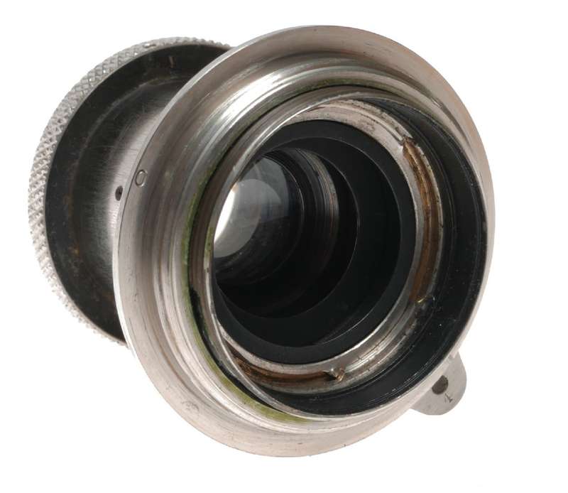 Leitz Elmar 1:3.5 F=50mm SM Leica camera lens rare in bakelite keeper