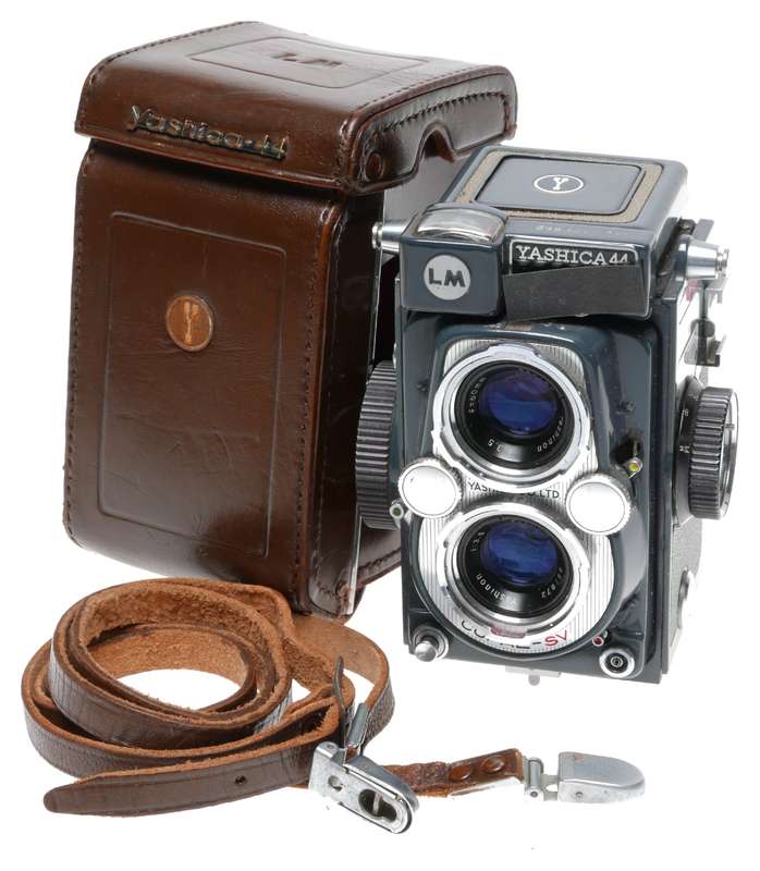 Yashica 44 LM Blue 4x4 TLR Film Camera Yashinon 3.5/60