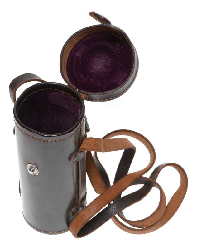 E.Leitz Wetzlar Germany Leather lens pouch tall used condition