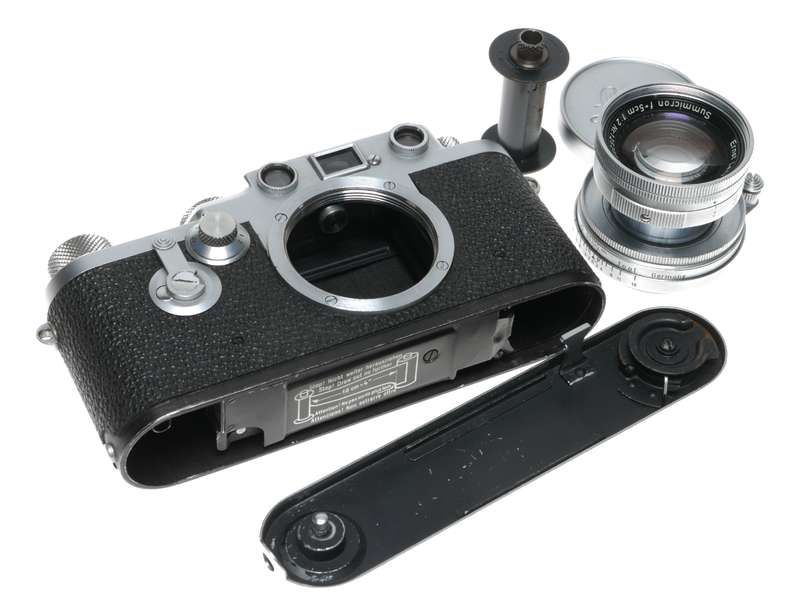 IIIF self timer Leica Camera Red dial Summicron 2/50 mm lens case manual