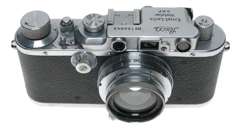 Leica IIIf 35mm film camera with Summar 5cm 1:2 lens case cap