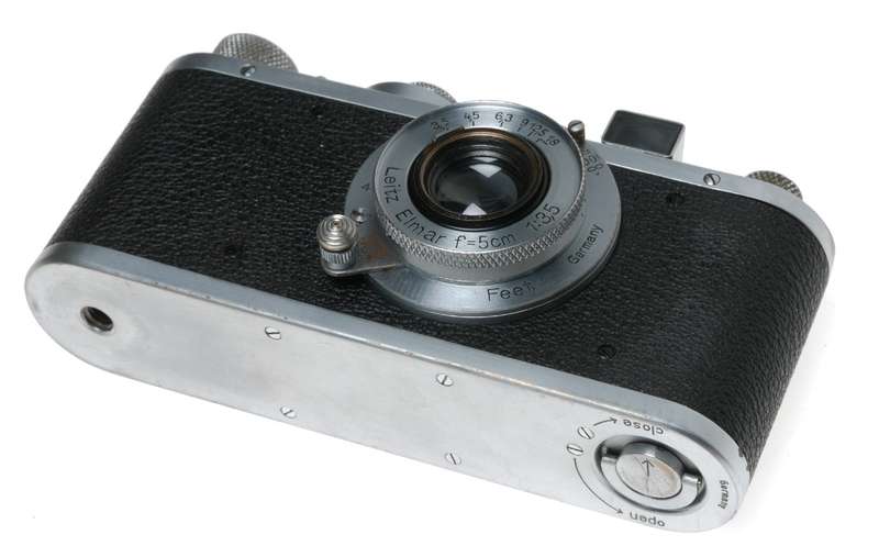 Leica Standard B chrome 5cm Elmar F3.5 case and lens cap