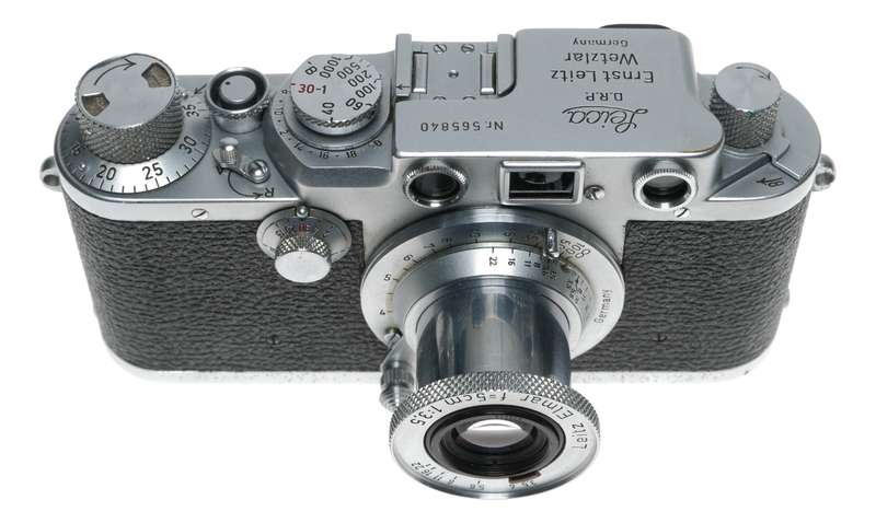 Leica IIIf red dial camera with Elmar 3.5/50mm lens great condition