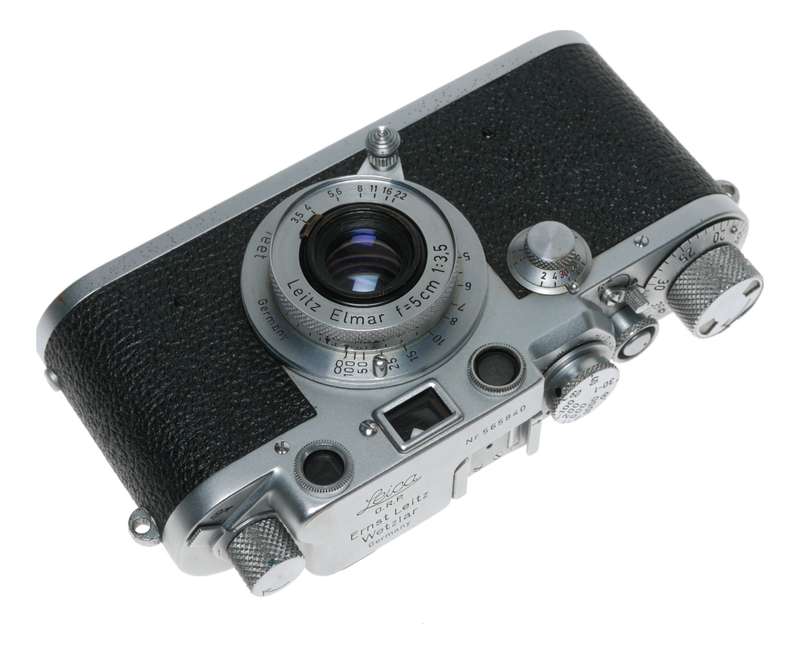 Leica IIIf red dial camera with Elmar 3.5/50mm lens great condition