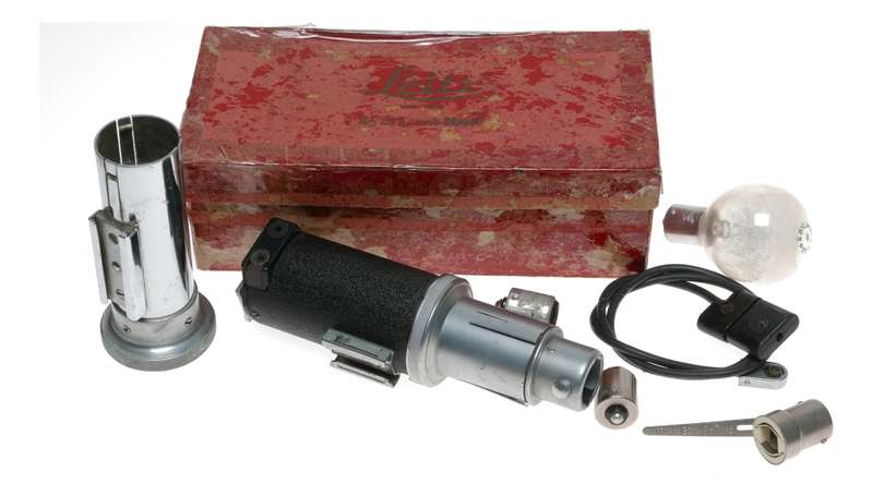 Synchronblitzer Leitz camera flash attachment hot shou mount parts