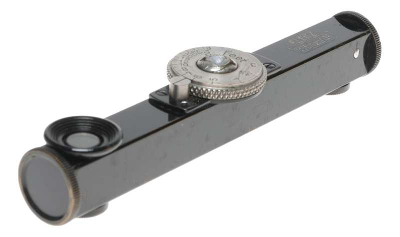 FOODIS I rangefinder long ease with small wheel feet cased