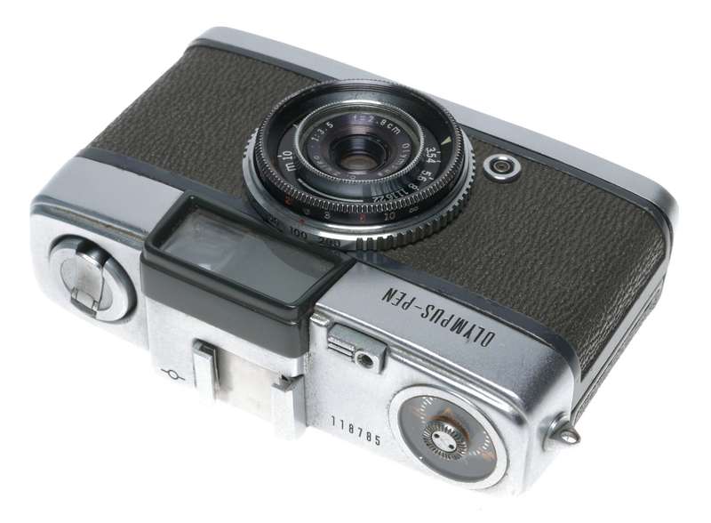 Olympus Pen 35mm Half Frame Film Camera D.Zuiko 1:3.5 f=2.8cm