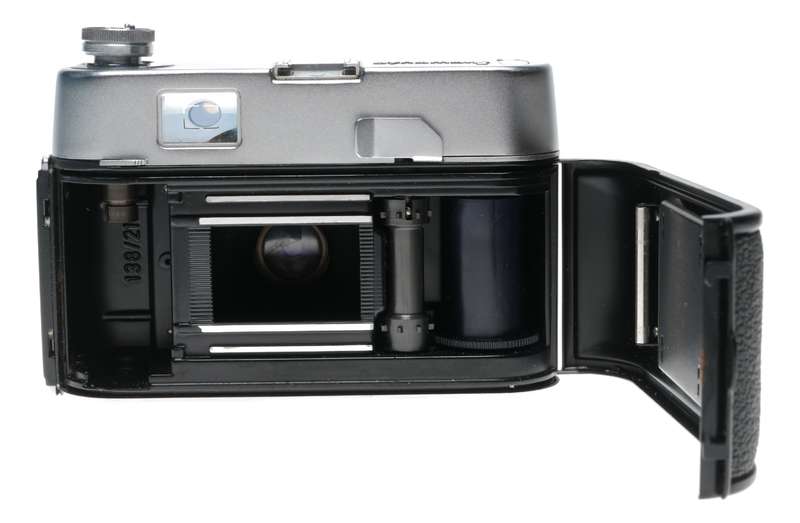 Voigtlander 138/21 Dynamatic II Deluxe Camera Color-Skopar 2.8/50