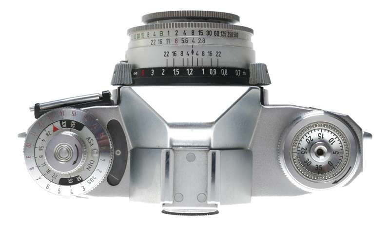 Zeiss Ikon 862/24 Contaflex IV 35mm Film SLR Camera Tessar 2.8/50