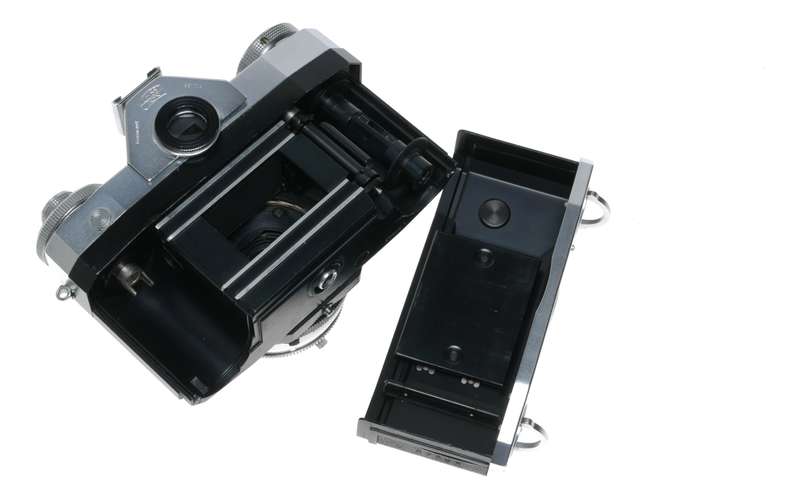 Zeiss Ikon 862/24 Contaflex IV 35mm Film SLR Camera Tessar 2.8/50